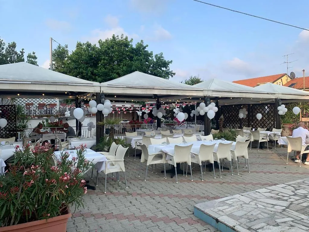 Lägenhetshotell Al Borgo Village Pietra Ligure Italien